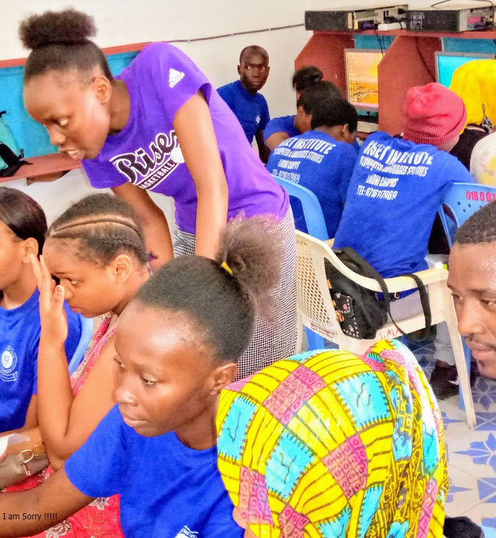 Riset learners in a training session